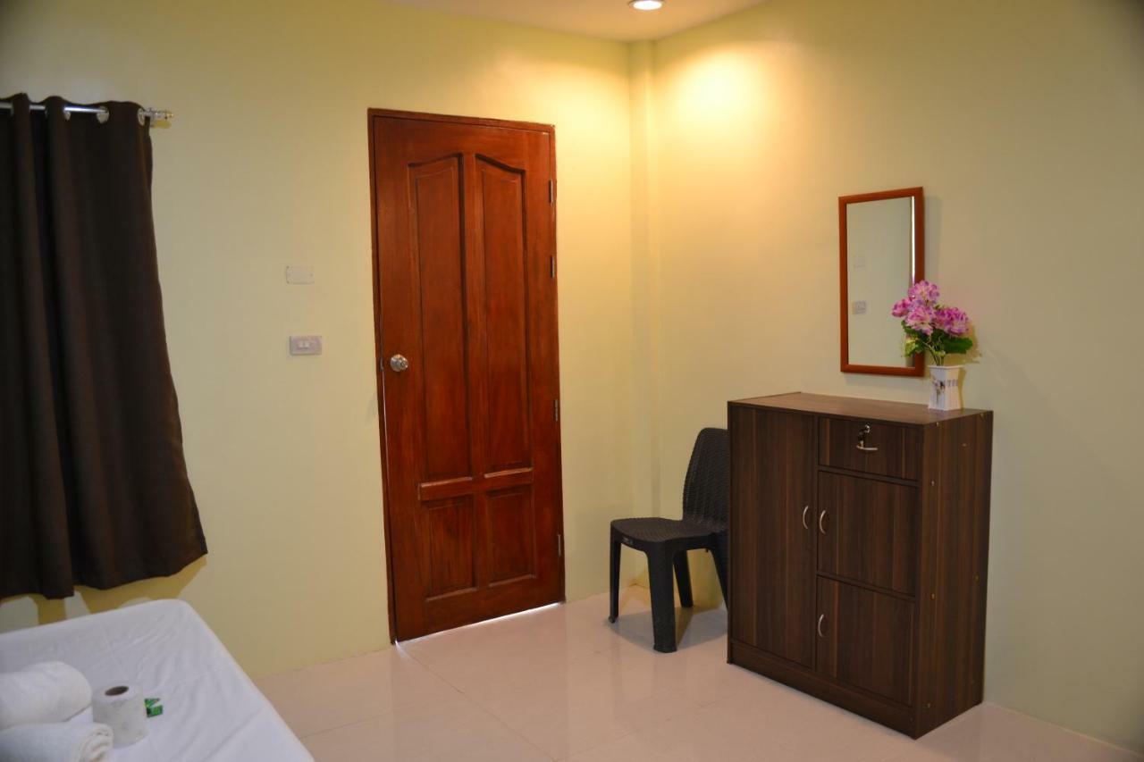 Janna'S Place Hotel General Luna  Esterno foto
